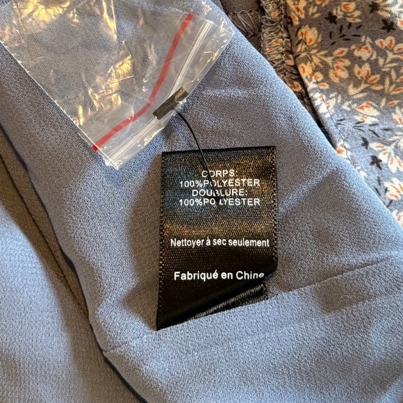 ASTR The Label Floral Blue Dress with Ruffle Hem Size L - Picture 7 of 13